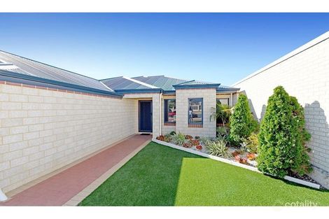 19 Selkirk Dr, Kinross, WA 6028