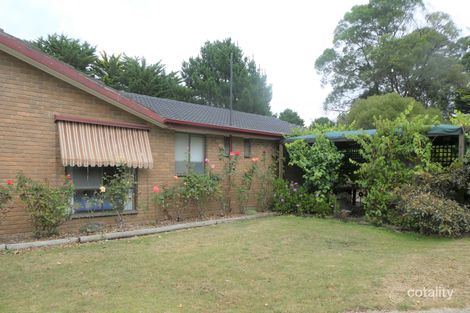 Property photo of 39 Gilday Court Haddon VIC 3351