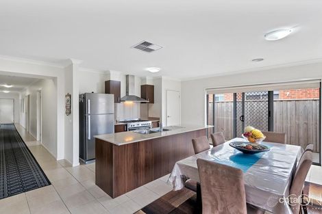 Property photo of 92 Rotino Crescent Lalor VIC 3075