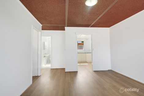 2/11 Pine Cres, Coniston, NSW 2500