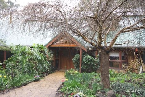 Property photo of 3 Halcyon Grove Cockatoo VIC 3781