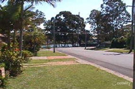 Property photo of 36 Ashbourne Terrace Biggera Waters QLD 4216