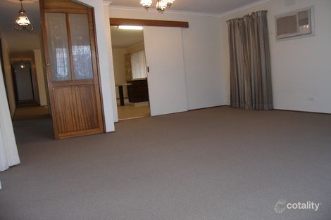 Property photo of 3 Carlisle Street Craigieburn VIC 3064