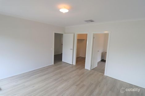 Property photo of 4 McWilliams Crescent Point Cook VIC 3030