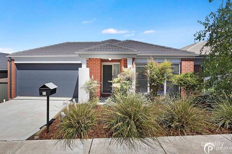 11 Hound Ct, Pakenham, VIC 3810