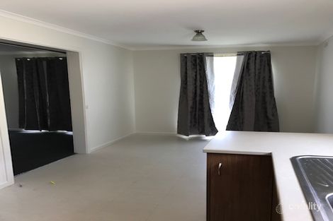 Property photo of 18 Stevenage Crescent Deer Park VIC 3023