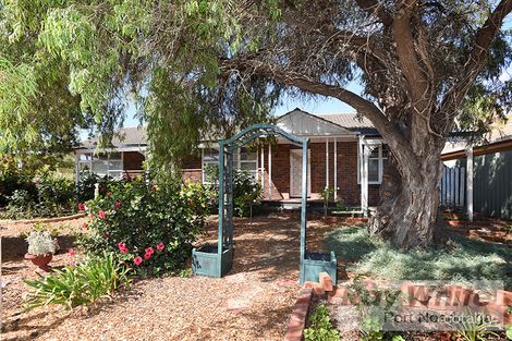 84 Kalgoorlie Ave, Port Noarlunga South, SA 5167