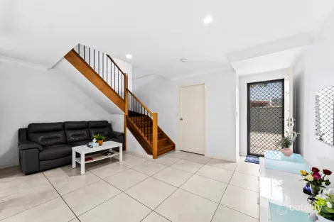 Property photo of 2/1 Mitchell Street Acacia Ridge QLD 4110