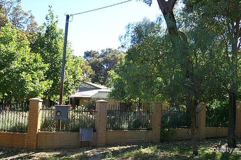 Property photo of 3 Cyclamen Court Wanneroo WA 6065