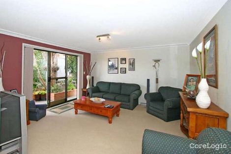 Property photo of 4 Hartog Place Illawong NSW 2234