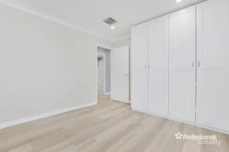 Property photo of 12 Colne Way Girrawheen WA 6064