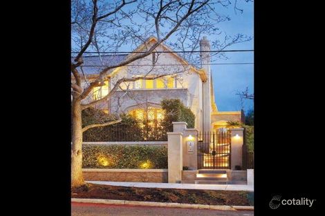 Property photo of 8 Monomeath Avenue Toorak VIC 3142