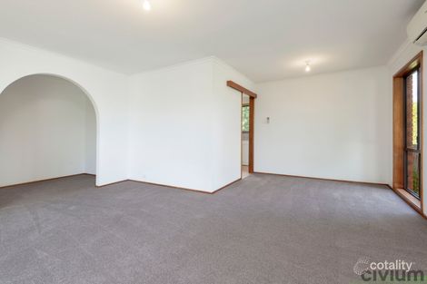 Property photo of 28 Rischbieth Crescent Gilmore ACT 2905