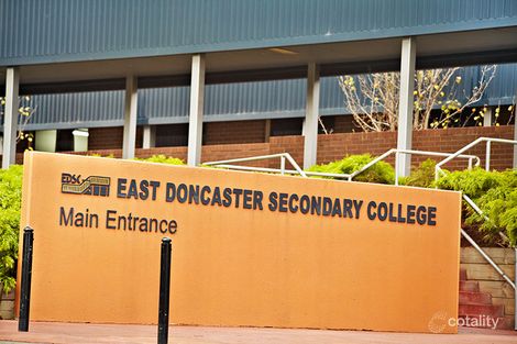 Property photo of 5 Para Court Doncaster VIC 3108