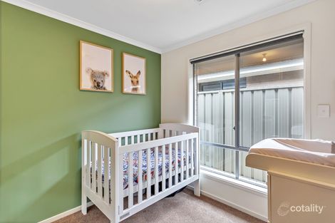 Property photo of 16 Orbit Court Woodcroft SA 5162