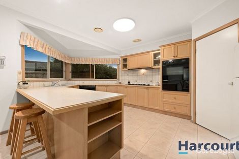 Property photo of 30 Exell Court Wantirna South VIC 3152