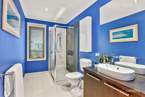 Property photo of 25 Dresden Drive Waterways VIC 3195