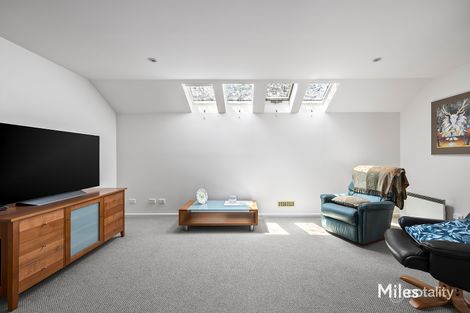 Property photo of 2 Meryton Lane Ivanhoe VIC 3079