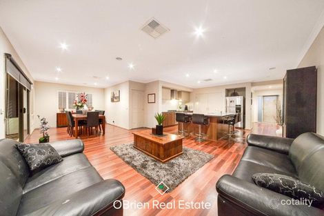 Property photo of 7 Lancashire Drive Cranbourne North VIC 3977