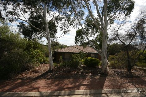 Property photo of 32 Maple Avenue Aberfoyle Park SA 5159
