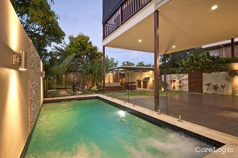 8 Third Ave, Scarborough, QLD 4020