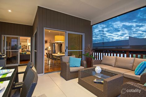 Property photo of 8 Third Avenue Scarborough QLD 4020