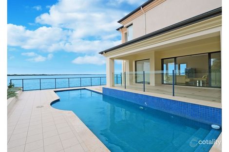 Property photo of 39 King Arthurs Court Paradise Point QLD 4216