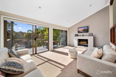 Property photo of 6 Lara Close Illawong NSW 2234