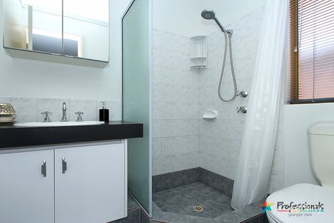 Property photo of 14 Masters Place Marangaroo WA 6064