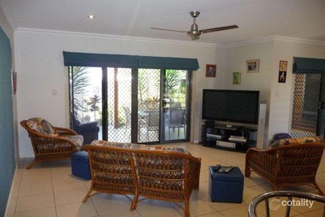 Property photo of 6 Waterfront Drive Agnes Water QLD 4677