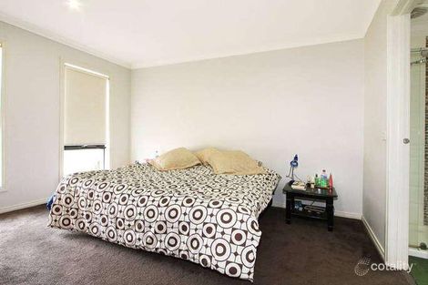 Property photo of 34 Burrora Way Craigieburn VIC 3064