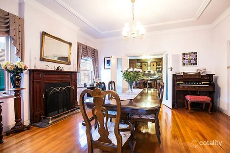 Property photo of 180 Beach Road Sandringham VIC 3191
