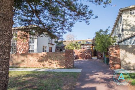 2/152 Broome St, Cottesloe, WA 6011
