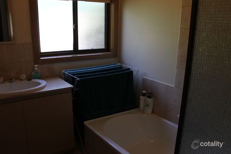 Property photo of 17 Bird Street Inverloch VIC 3996