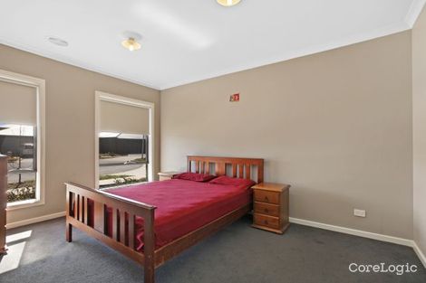 Property photo of 14 Zaika Close Lalor VIC 3075