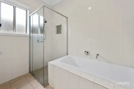Property photo of 10 Uplands Drive Murray Bridge SA 5253