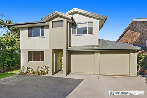 Property photo of 1560 Ocean Drive Lake Cathie NSW 2445