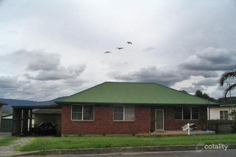 16 Noble Pde, Lake Heights, NSW 2502