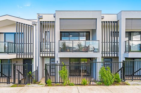 Property photo of 17 Creekview Way Cranbourne West VIC 3977