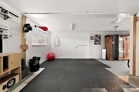 Property photo of 28 Earswick Crescent Buttaba NSW 2283