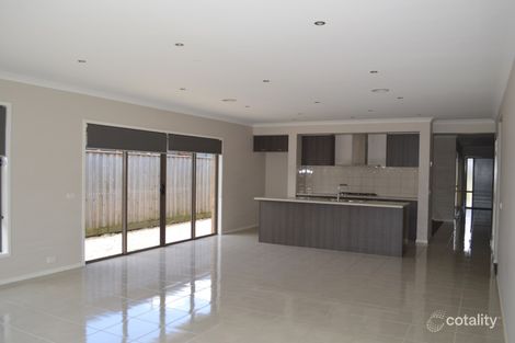 Property photo of 29 Raychelsbury Parade Wollert VIC 3750