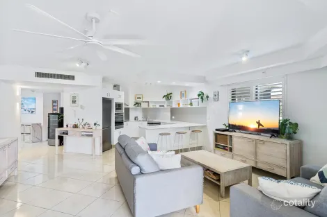 Property photo of 4/173-181 Esplanade Cairns North QLD 4870