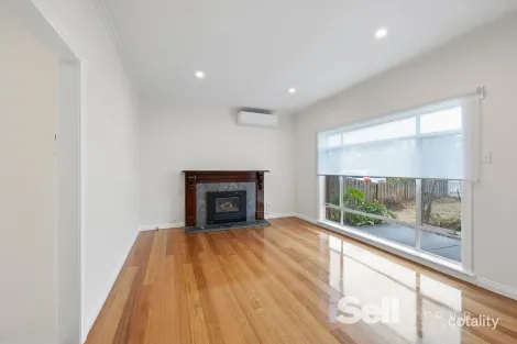 Property photo of 17 Whitworth Avenue Springvale VIC 3171