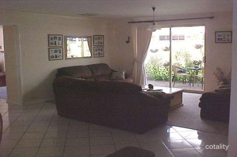 Property photo of 17 Lakeside Drive Thornlie WA 6108
