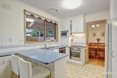 Property photo of 2/7 St James Avenue Mont Albert VIC 3127
