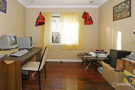 Property photo of 40 Pointer Way Girrawheen WA 6064