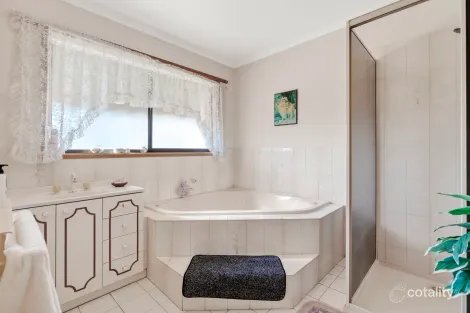 Property photo of 8 Bond Street Timboon VIC 3268