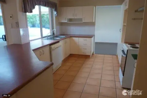 Property photo of 29 Tee Trees Boulevard Arundel QLD 4214