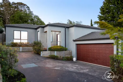 Property photo of 4/14 Outlook Drive Berwick VIC 3806