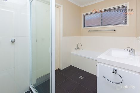 Property photo of 32 Bywater Street Hillcrest QLD 4118